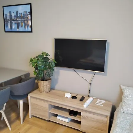 Super In Center Apartment