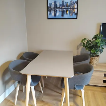 Lejlighed Super In Center *